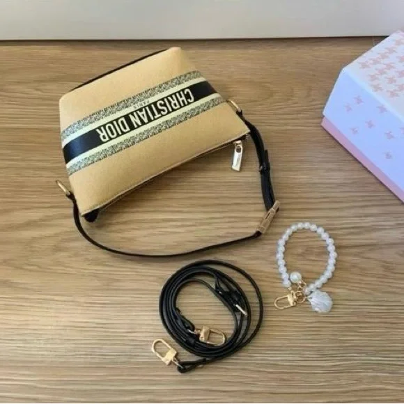 GWP Dior Beige Crossbody/Shoulder Bag - Picture 3 of 8